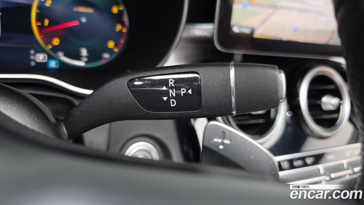 Mercedes-Benz C-Class 2020