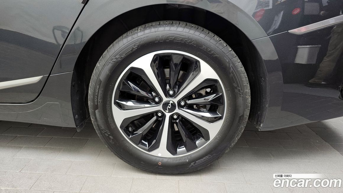 Kia K8 2025