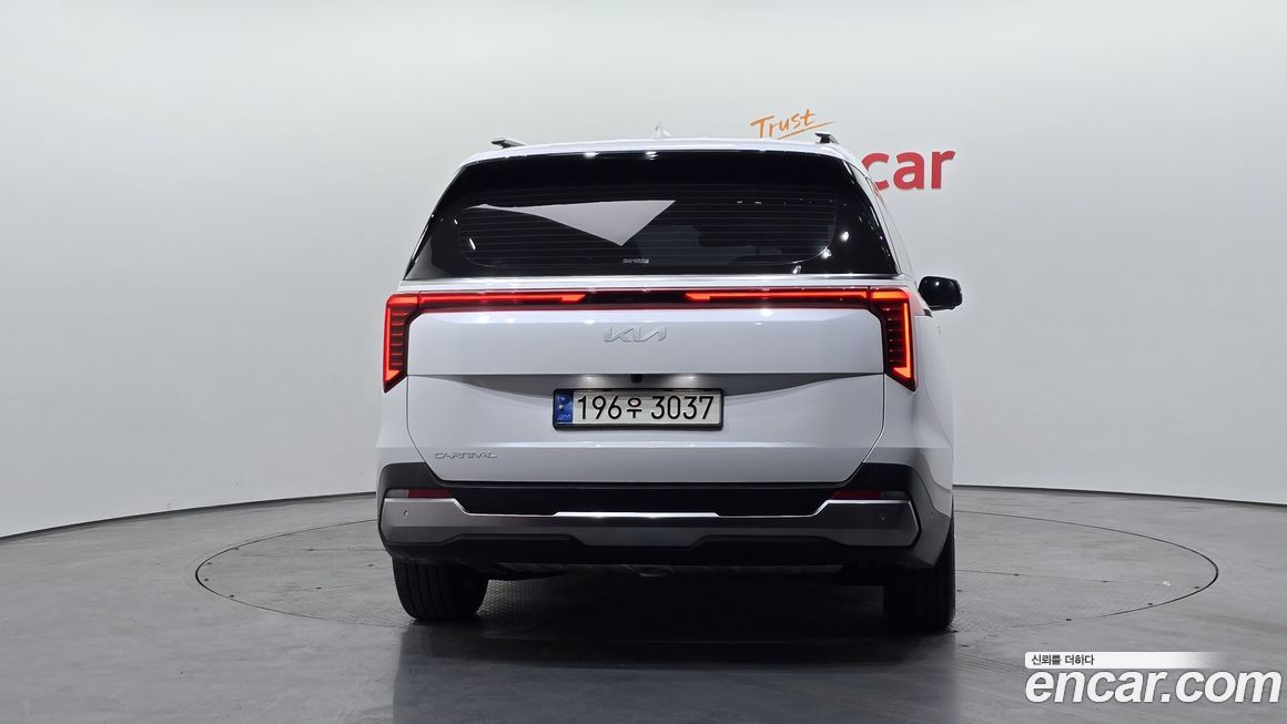 Kia Canival 2024