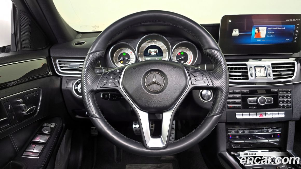 Mercedes-Benz E-Class 2014