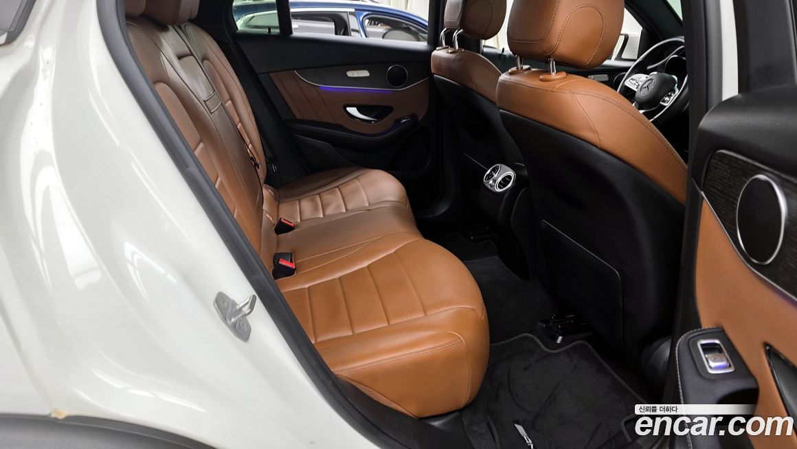 Mercedes-Benz GLC-Class 2020