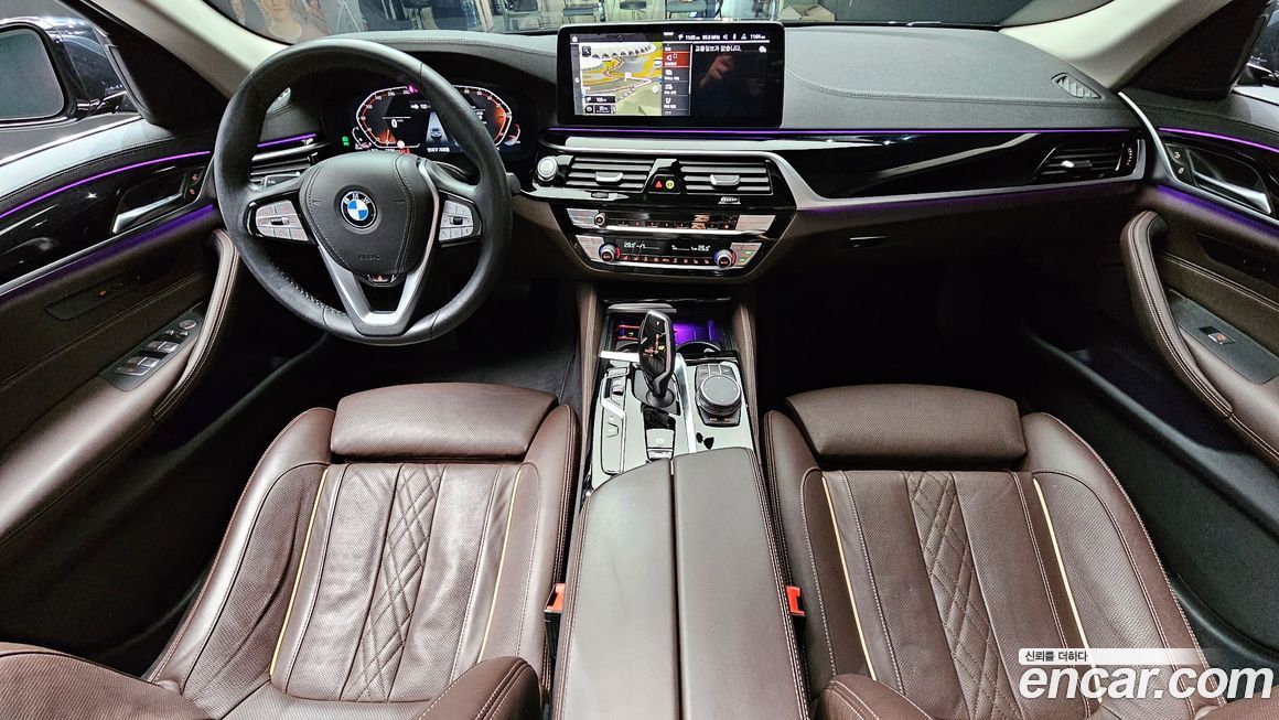 BMW 5-Series 2021