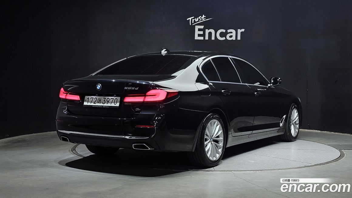 BMW 5-Series 2021
