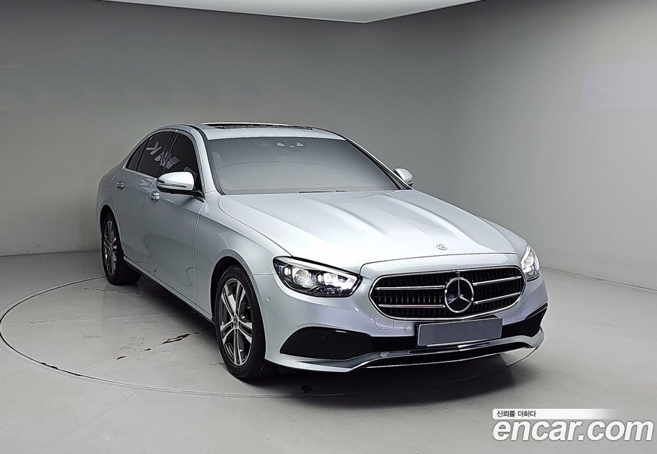 Mercedes-Benz E-Class 2021