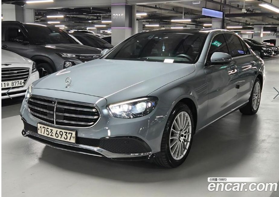 Mercedes-Benz E-Class 2022