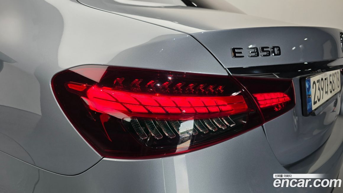 Mercedes-Benz E-Class 2022