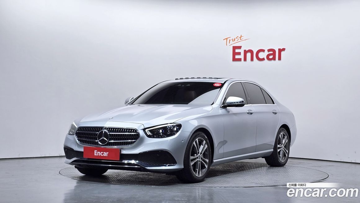Mercedes-Benz E-Class 2022