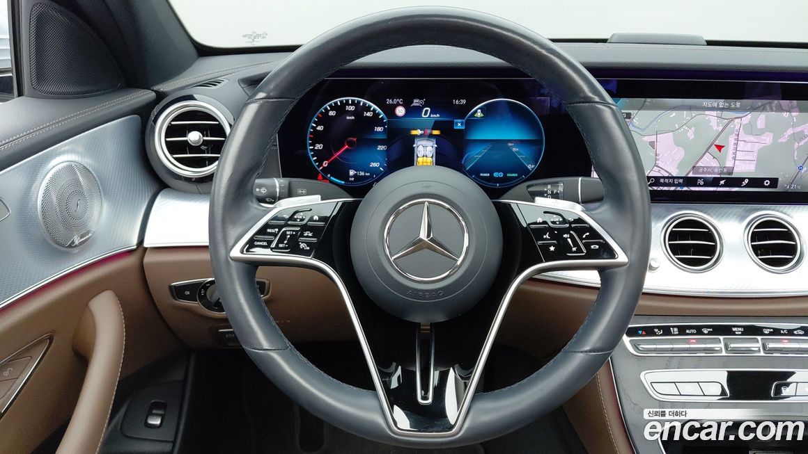 Mercedes-Benz E-Class 2021