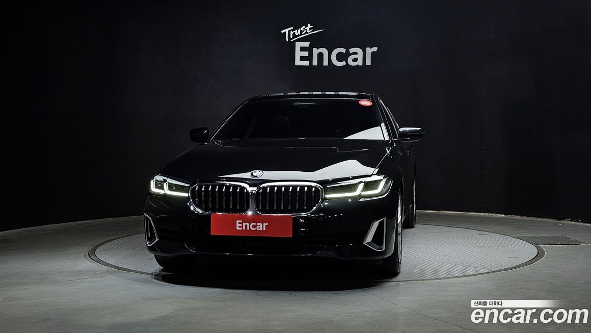 BMW 5-Series 2021