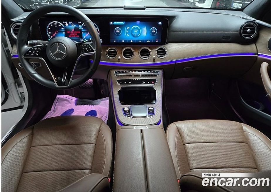 Mercedes-Benz E-Class 2022