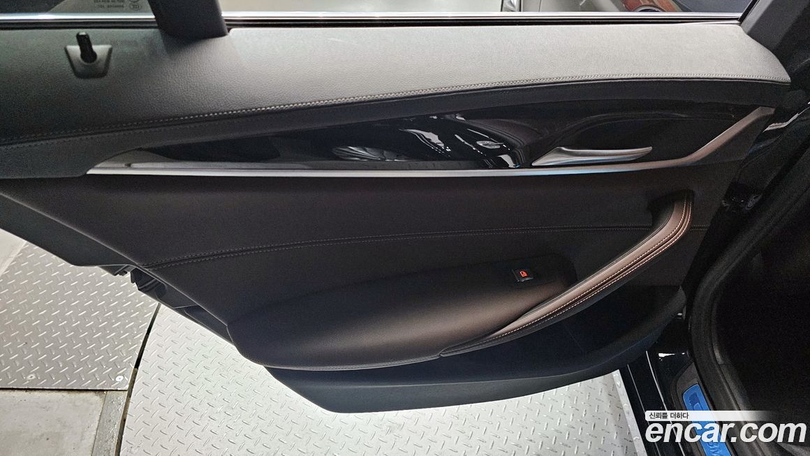 BMW 5-Series 2021