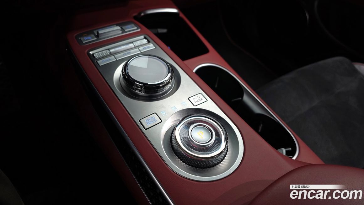 Genesis GV70 2021