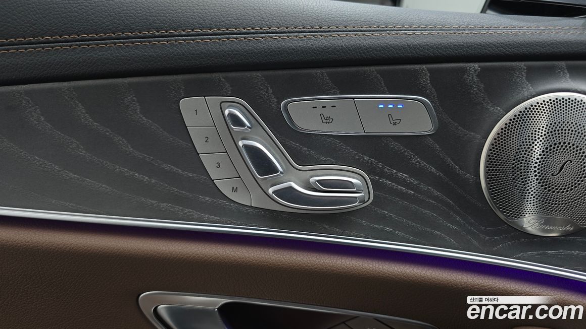 Mercedes-Benz E-Class 2022