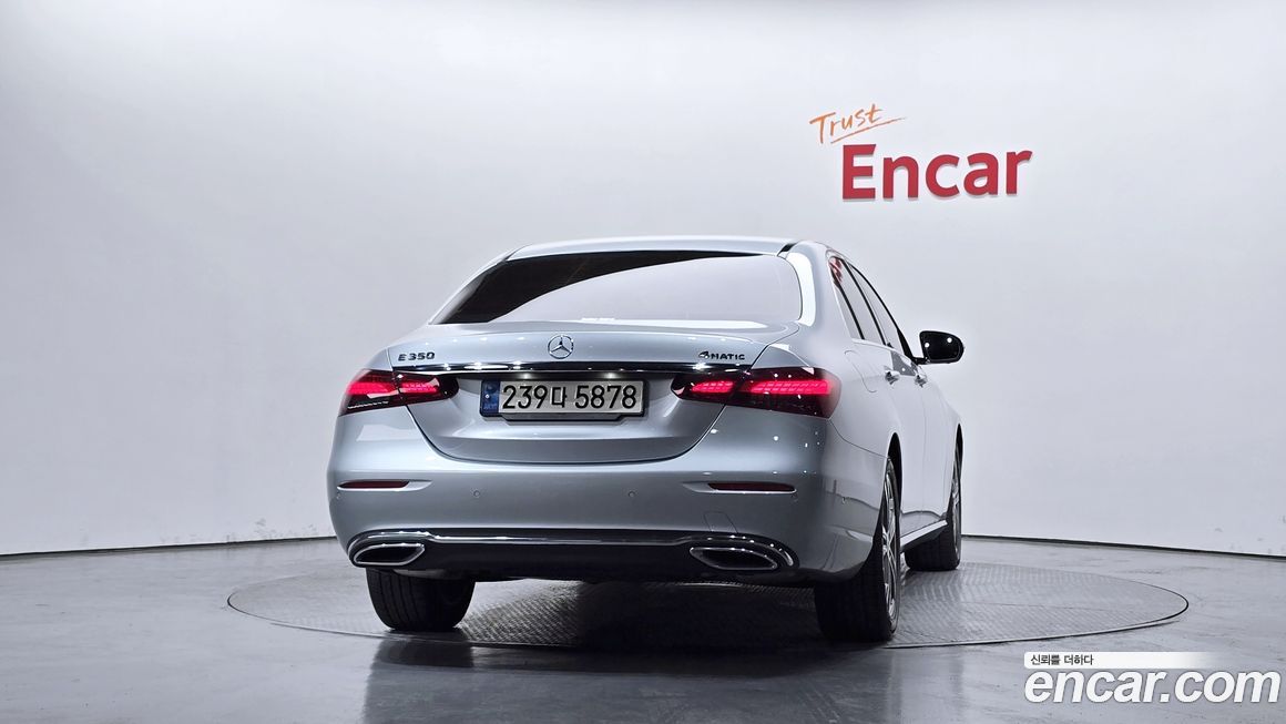 Mercedes-Benz E-Class 2022