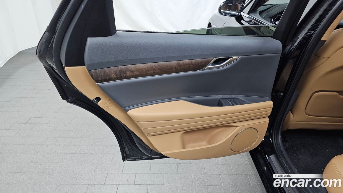 Genesis G80 2021