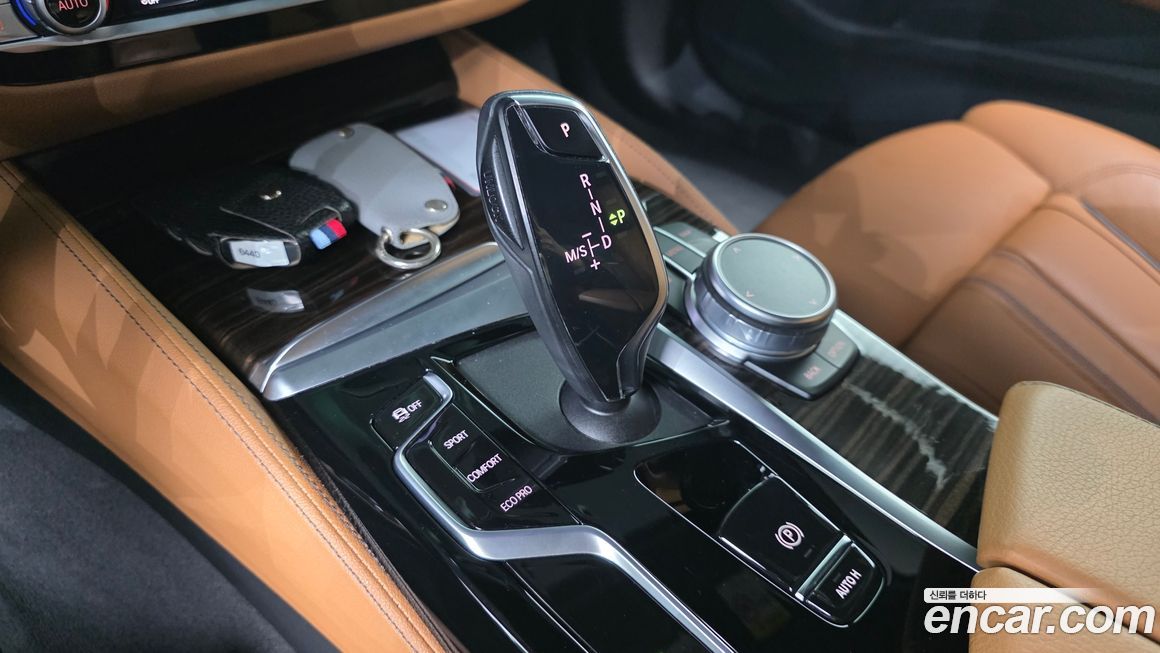 BMW 5-Series 2021