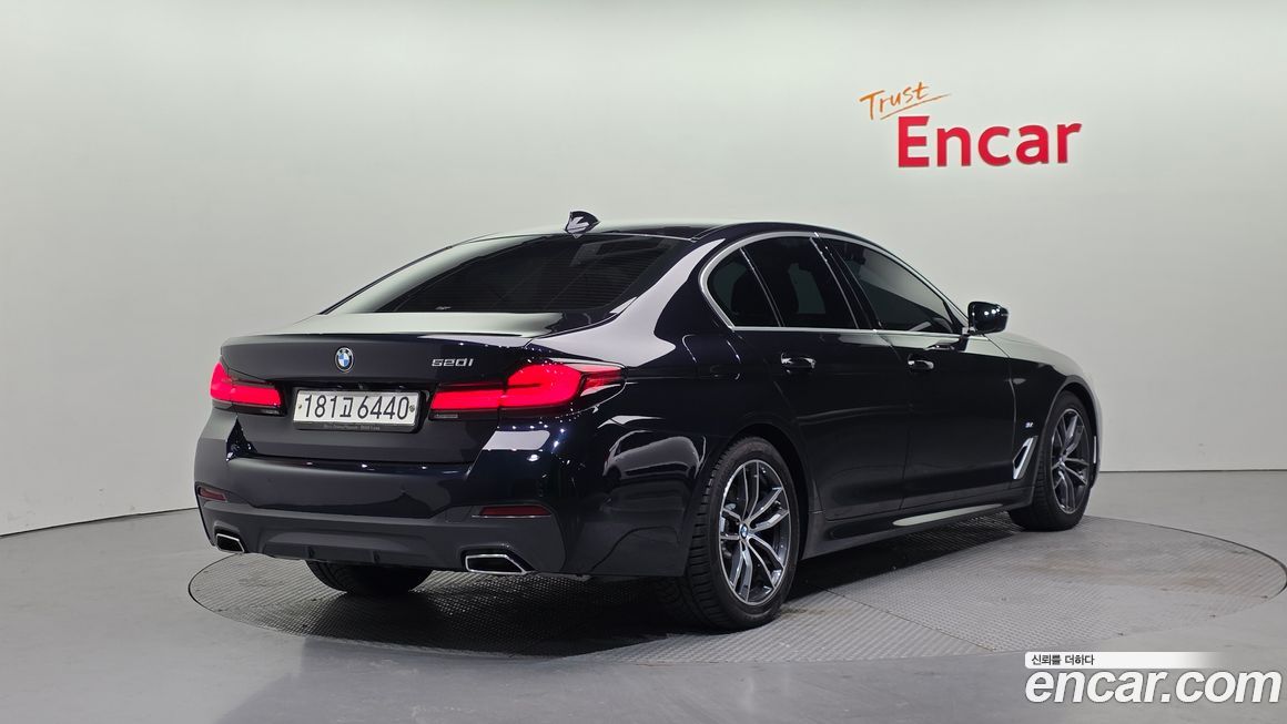 BMW 5-Series 2021