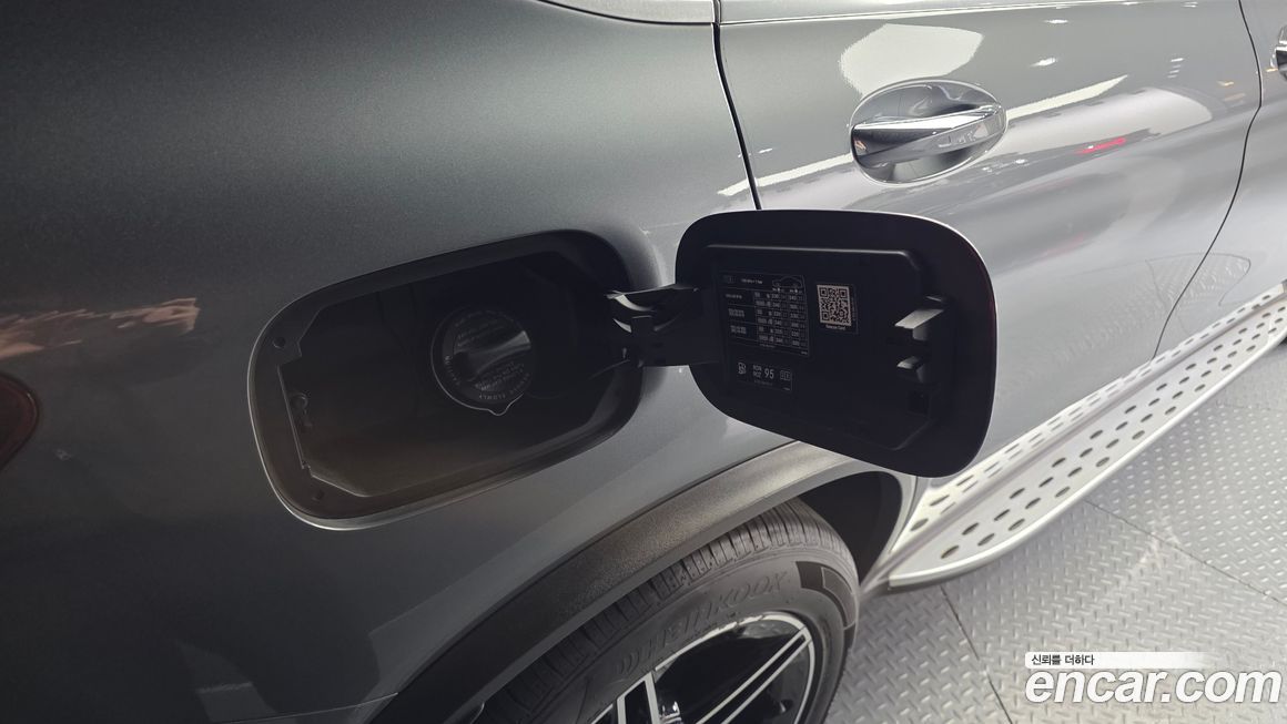Mercedes-Benz GLC-Class 2020