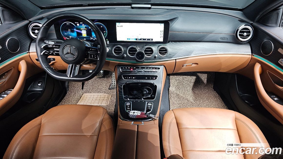 Mercedes-Benz E-Class 2021