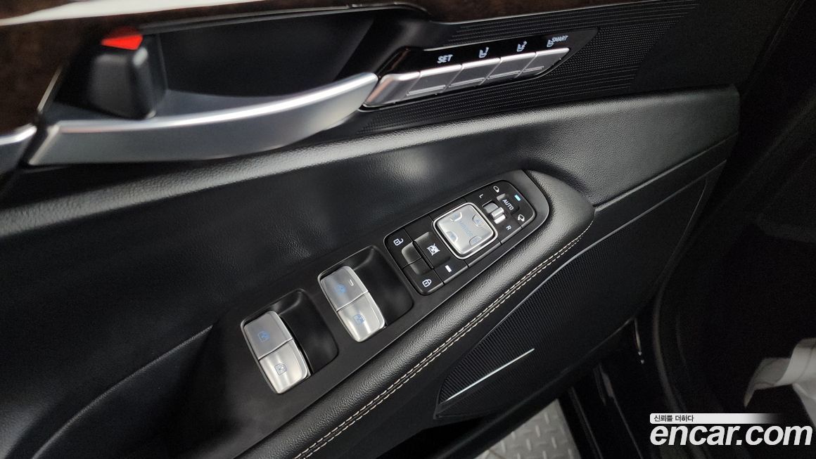 Genesis G90 2021