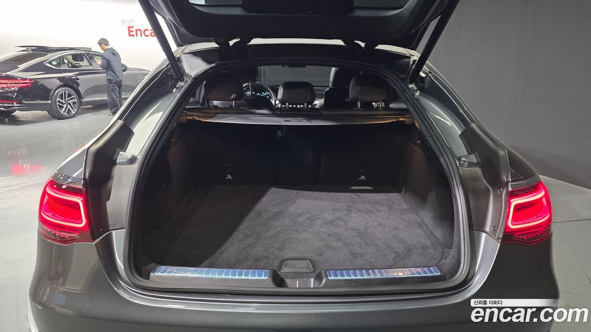 Mercedes-Benz GLC-Class 2020