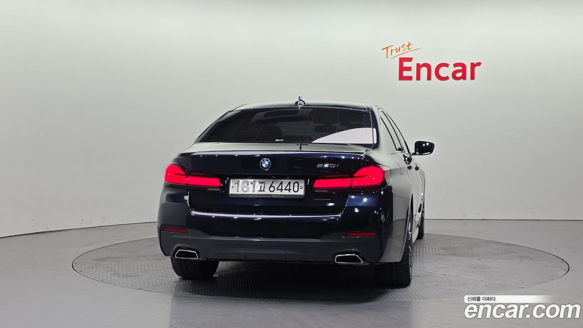 BMW 5-Series 2021