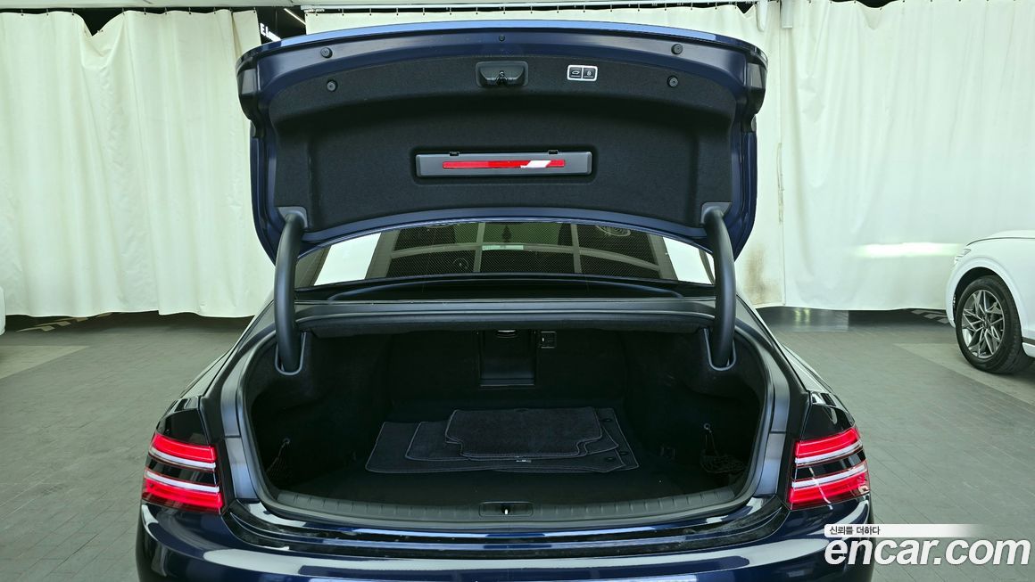 Genesis G80 2023