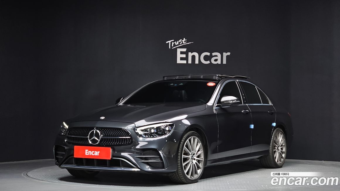 Mercedes-Benz E-Class 2022