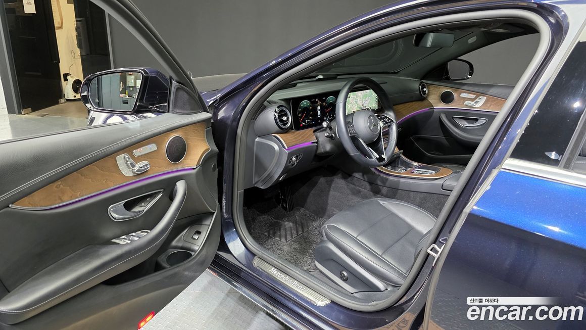 Mercedes-Benz E-Class 2022
