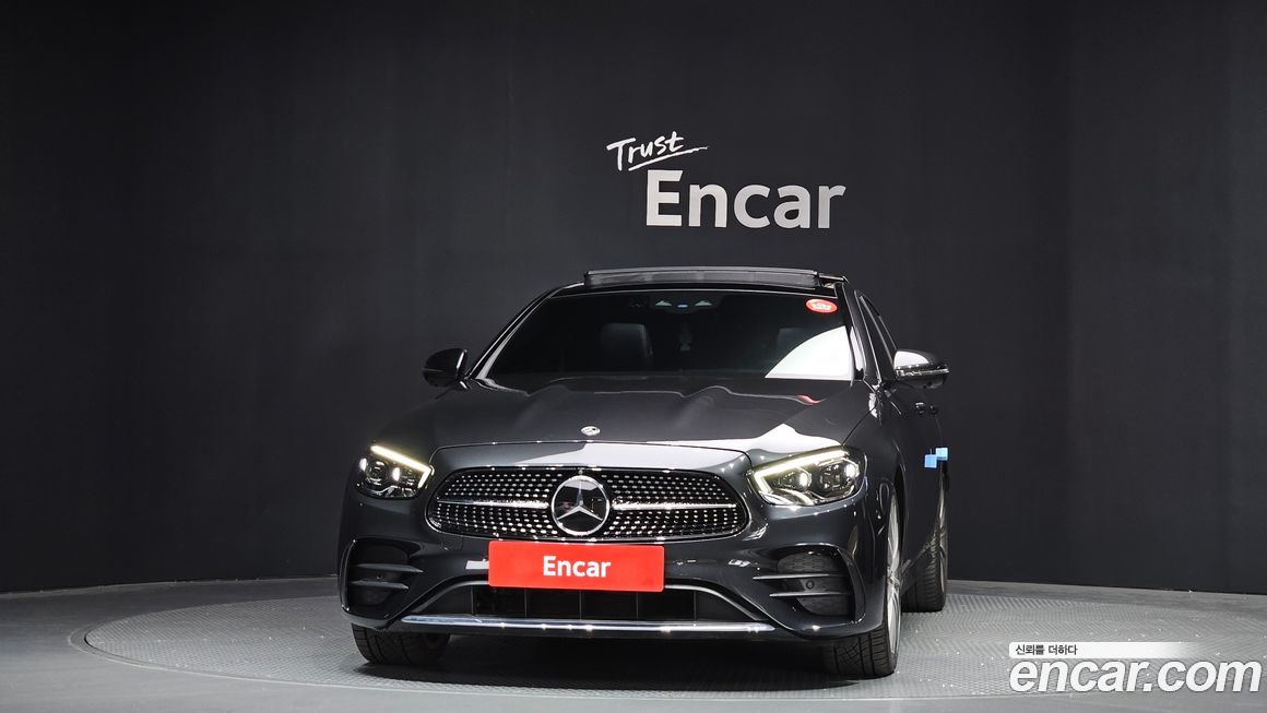 Mercedes-Benz E-Class 2022