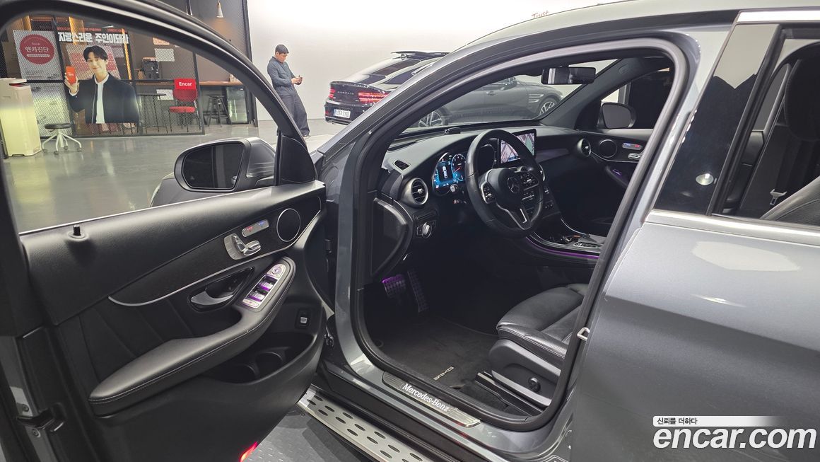 Mercedes-Benz GLC-Class 2020