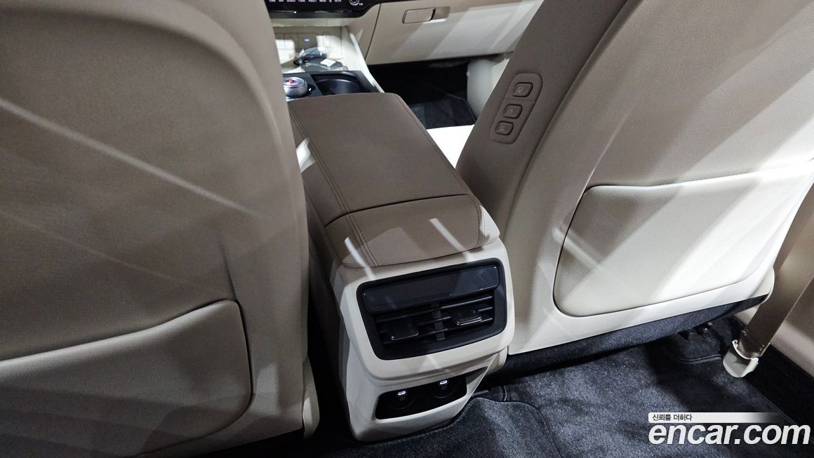 Kia K8 2025