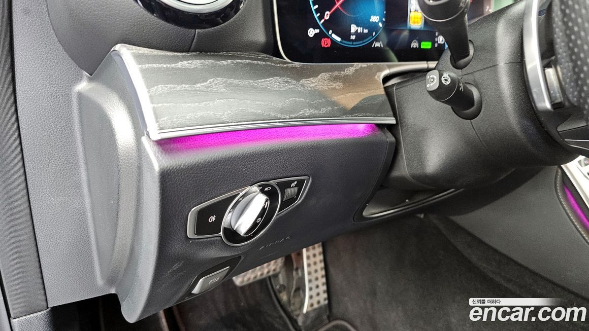 Mercedes-Benz E-Class 2022