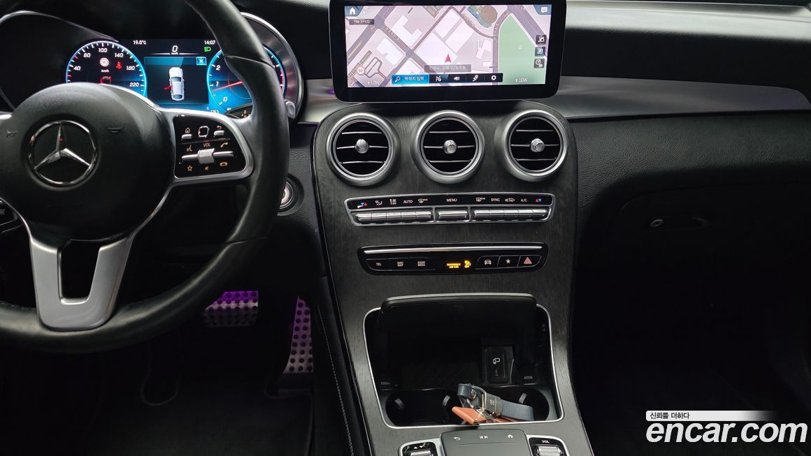 Mercedes-Benz GLC-Class 2020