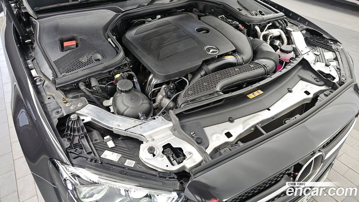 Mercedes-Benz E-Class 2022