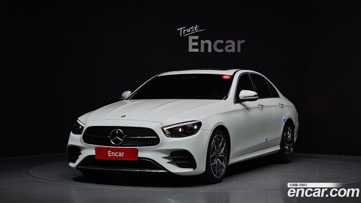 Mercedes-Benz E-Class 2022