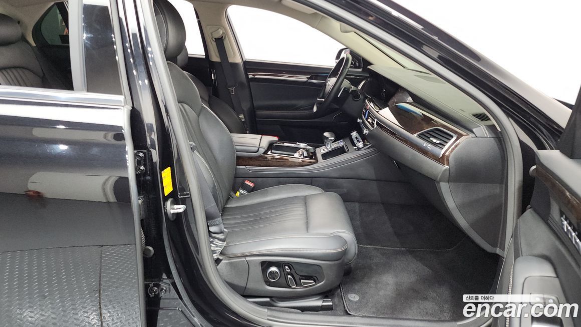 Genesis G90 2021