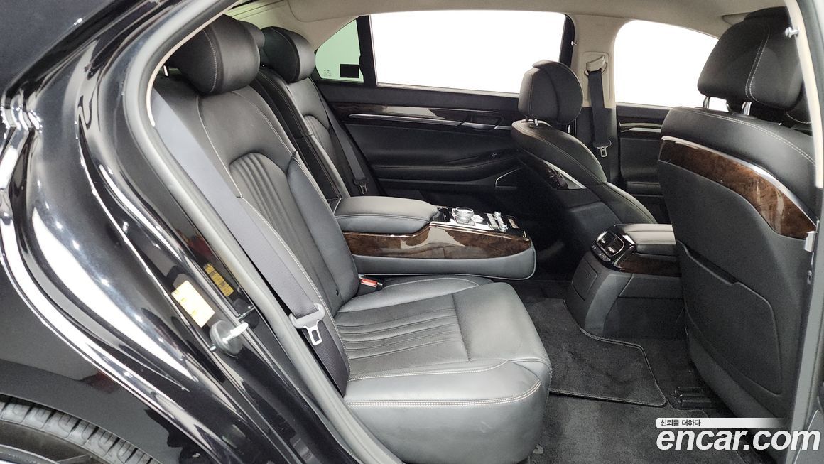 Genesis G90 2021