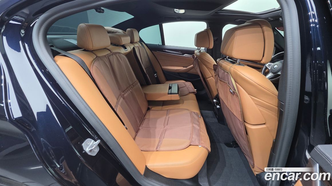 BMW 5-Series 2021