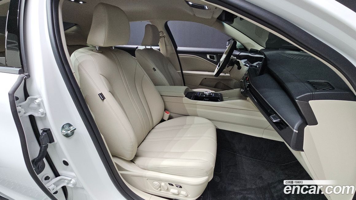 Kia K8 2025