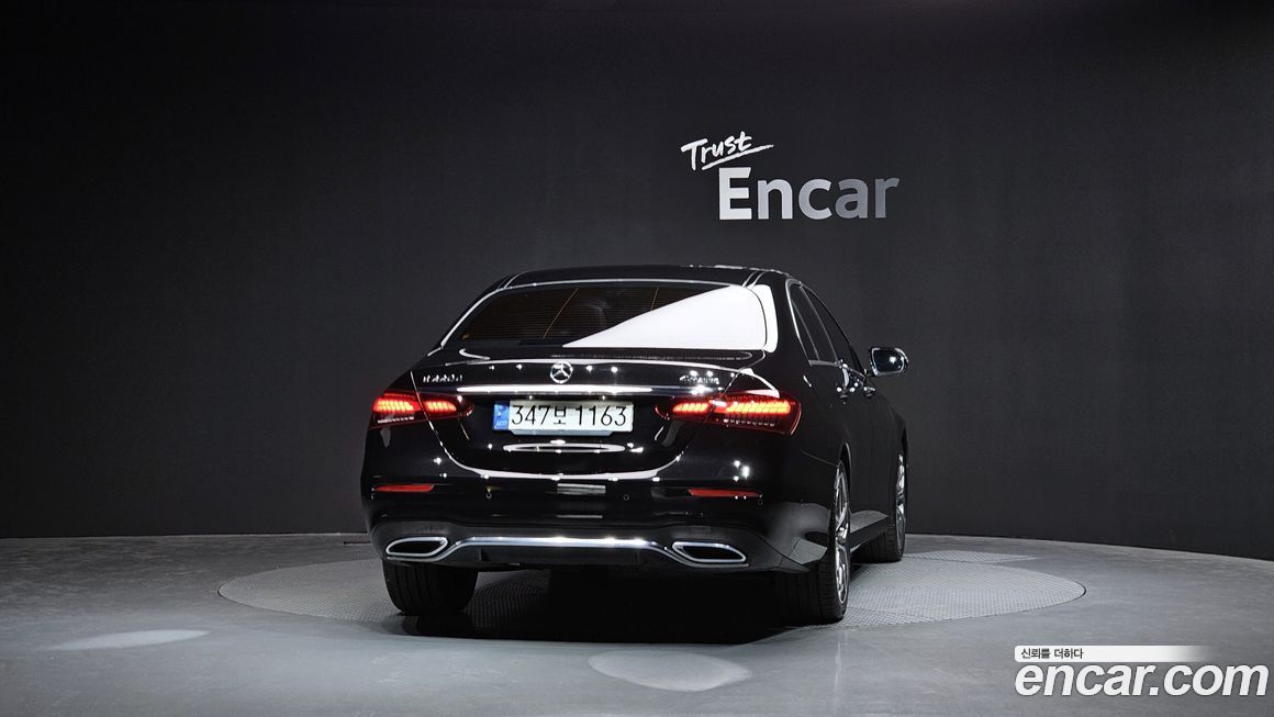 Mercedes-Benz E-Class 2021