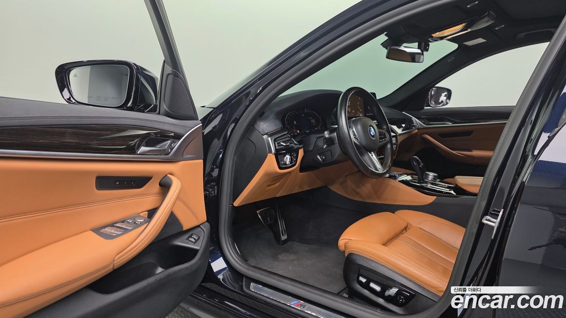 BMW 5-Series 2021