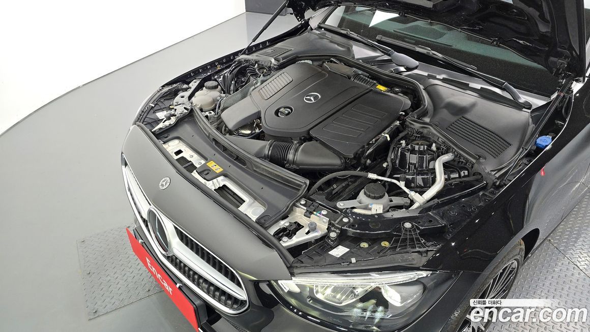 Mercedes-Benz C-Class 2023