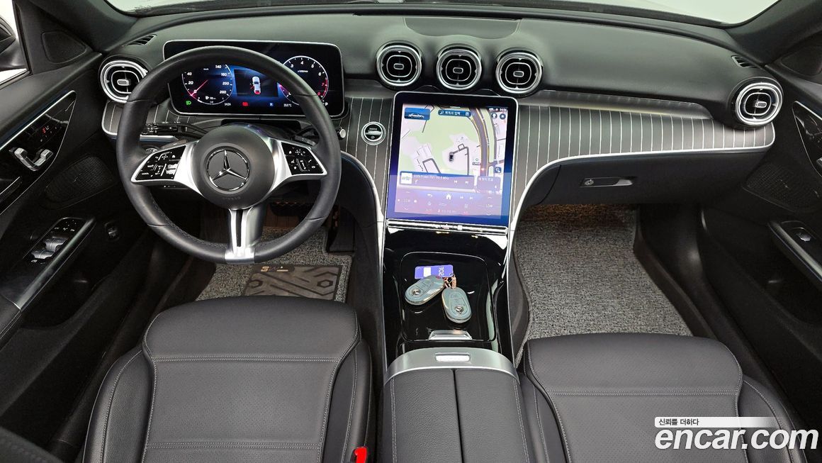 Mercedes-Benz C-Class 2023