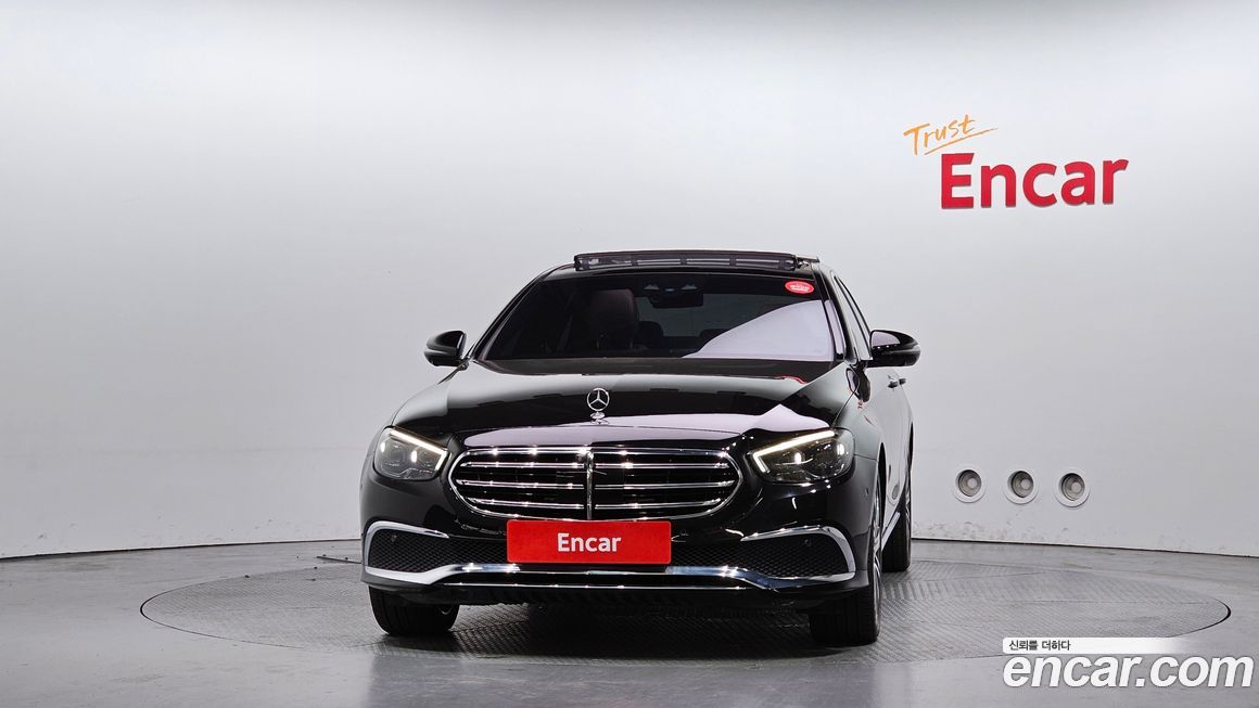 Mercedes-Benz E-Class 2021