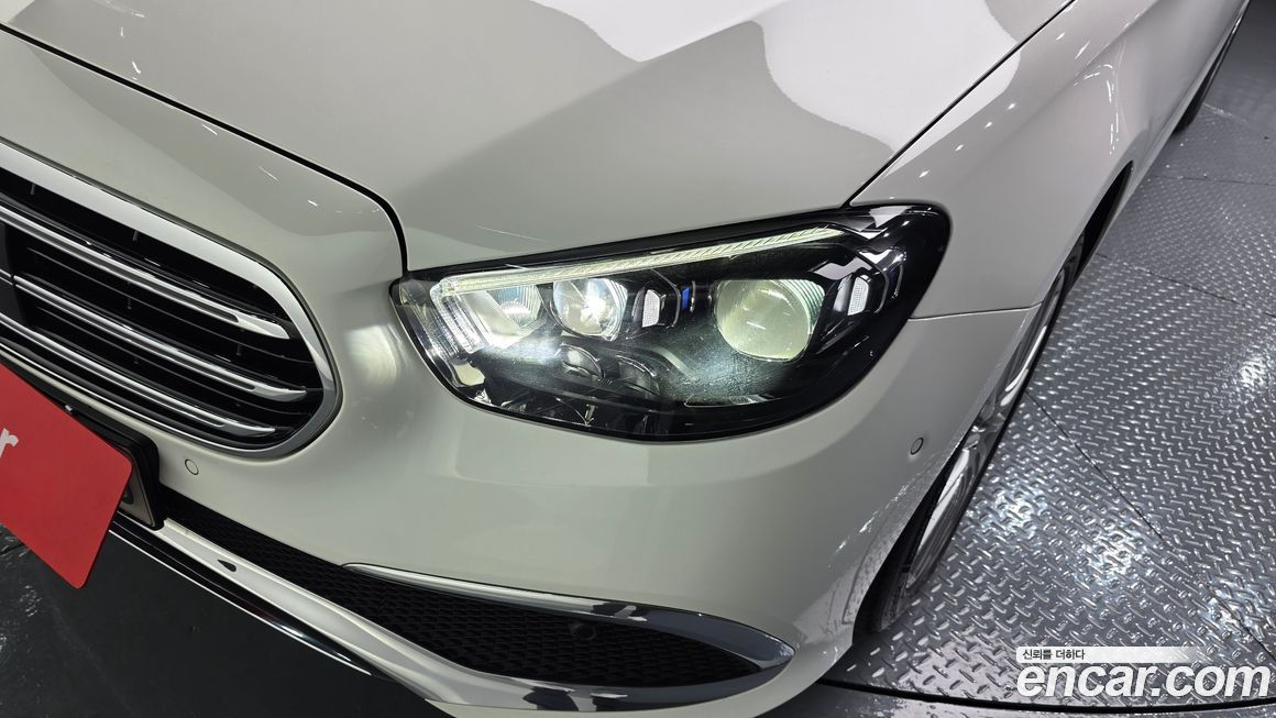 Mercedes-Benz E-Class 2021
