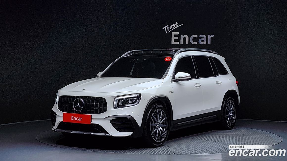Mercedes-Benz GLB-Class 2023