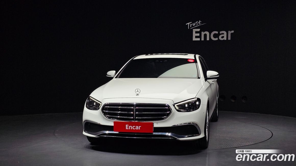 Mercedes-Benz E-Class 2021