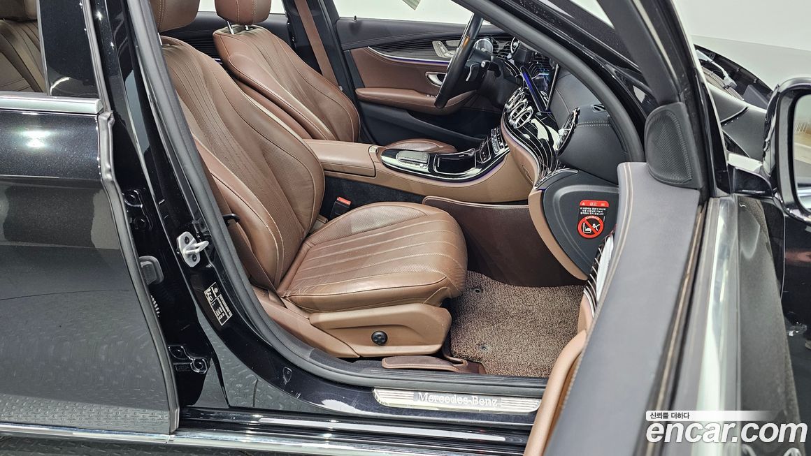 Mercedes-Benz E-Class 2021