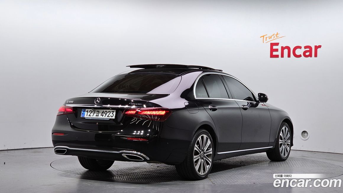 Mercedes-Benz E-Class 2021